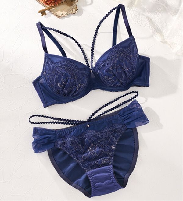 YU'NOW（ユナウ）の「to meeブラ＆ショーツ（ブラジャー＆ショーツセット）」｜ネイビー