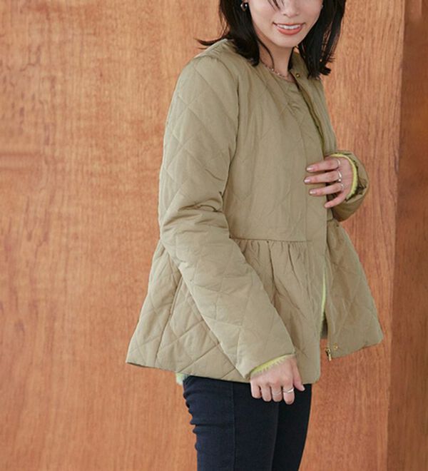 Pierrot（ピエロ）の「ノーカラーフレアキルティングブルゾン（ブルゾン）」｜詳細画像