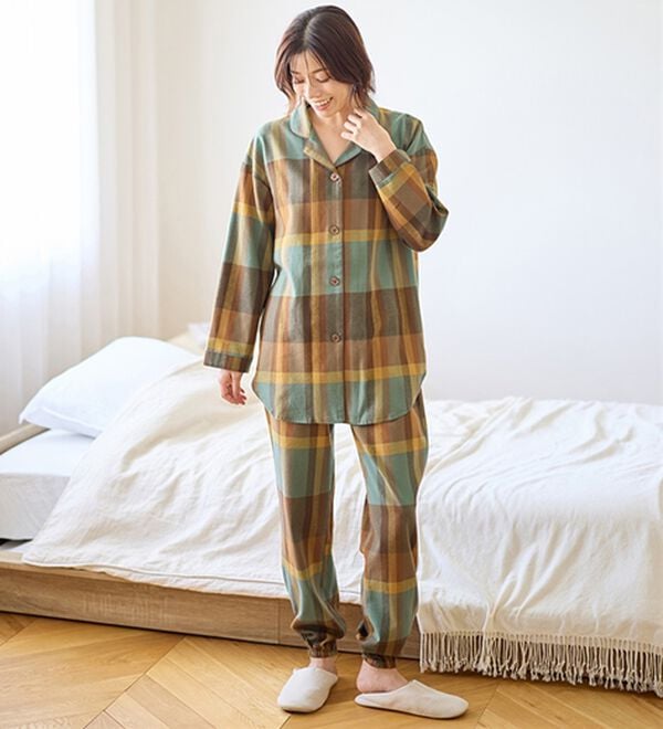 LAVIENNE（ラヴィエンヌ）の「綿１００％ふんわり柔か微起毛パジャマ（パジャマ・ルームウェア）」｜詳細画像