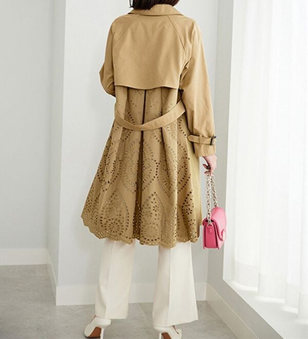 BELLUNA（ベルーナ）の「バックレースデザイン華やぎトレンチコート（ロングコート）」｜詳細画像