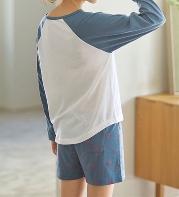 YU'NOW（ユナウ）の「ラグランスリーブＴシャツ＆ショートパンツセット（パジャマ・ルームウェア）」｜詳細画像