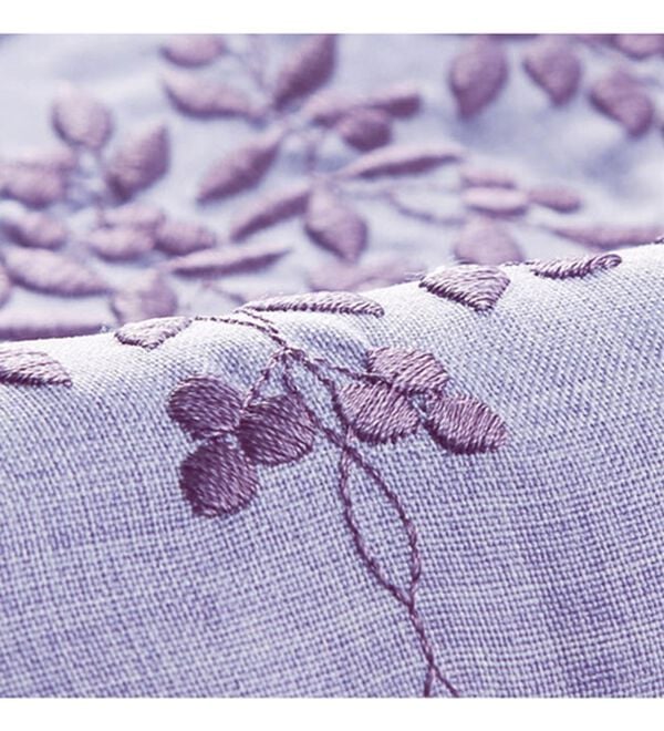 BELLUNA（ベルーナ）の「流れ落ちる刺しゅうブラウス（ブラウス）」｜詳細画像