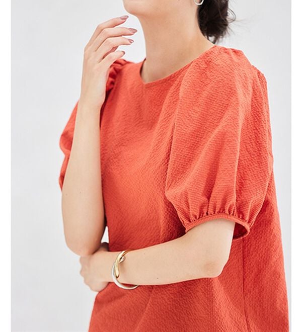 RANAN（ラナン）の「ひんやり！サッカー素材袖ボリュームブラウス（ブラウス）」｜詳細画像