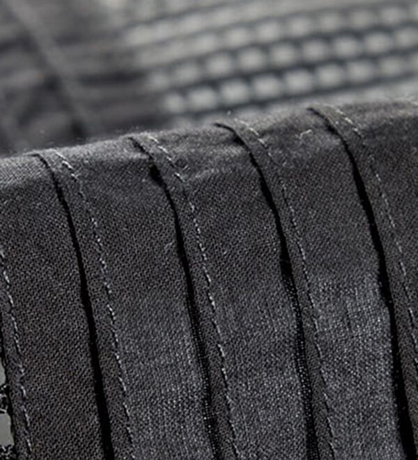 BELLUNA（ベルーナ）の「＜涼やかにきちんと見え！＞刺しゅう切替ピンタック使いベスト（ベスト）」｜詳細画像