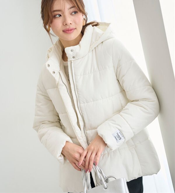 BELLUNA（ベルーナ）の「軽くてあったか！中わたショート丈アウター（ショートコート）」｜詳細画像