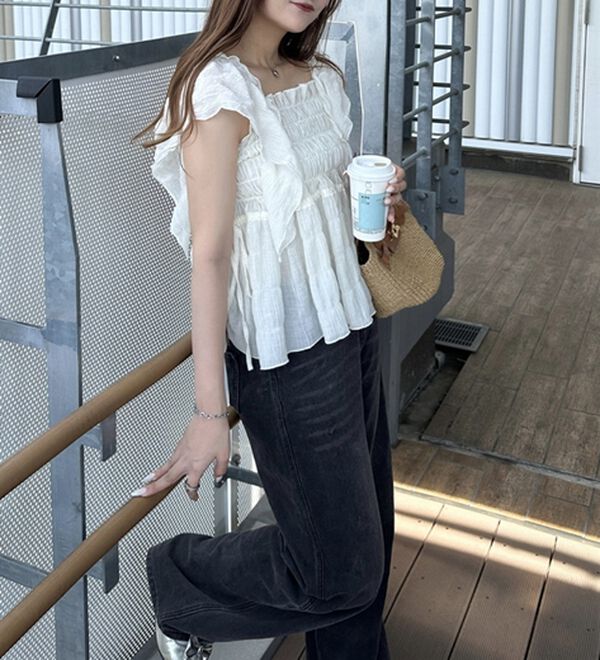 GeeRA（ジーラ）の「フリルシャーリングブラウス（ブラウス）」｜詳細画像