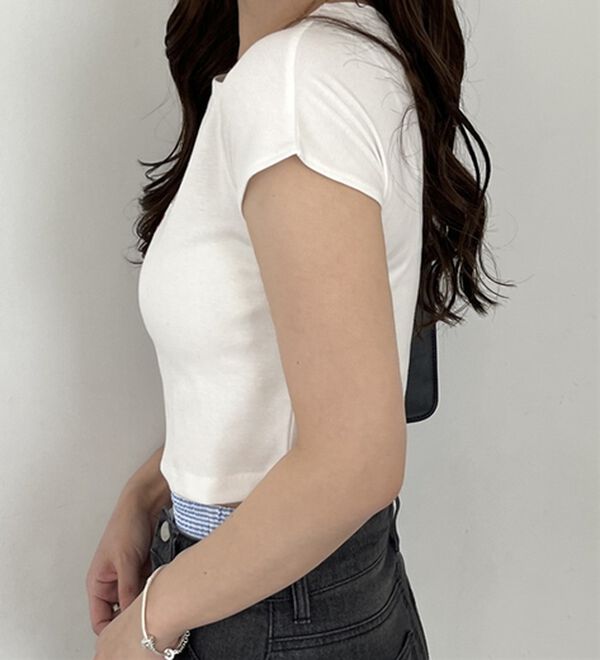 GeeRA（ジーラ）の「刺しゅうロゴコンパクトＴシャツ（カットソー）」｜詳細画像