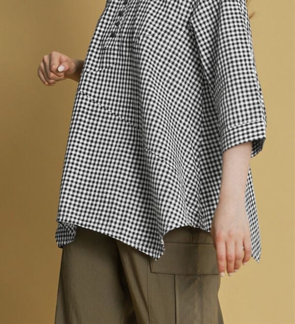 BELLUNA（ベルーナ）の「綿１００％スラブ素材スタンド衿切替ブラウス（ブラウス）」｜詳細画像
