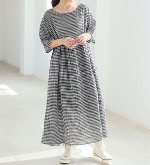 A HAPPY MARILYN（アハッピーマリリン）の「【Ｌ～６Ｌ】【風通るプレミアム】綿・楊柳、五分袖ウエスト切替ワンピース。（ロングワンピース）」｜ギンガム