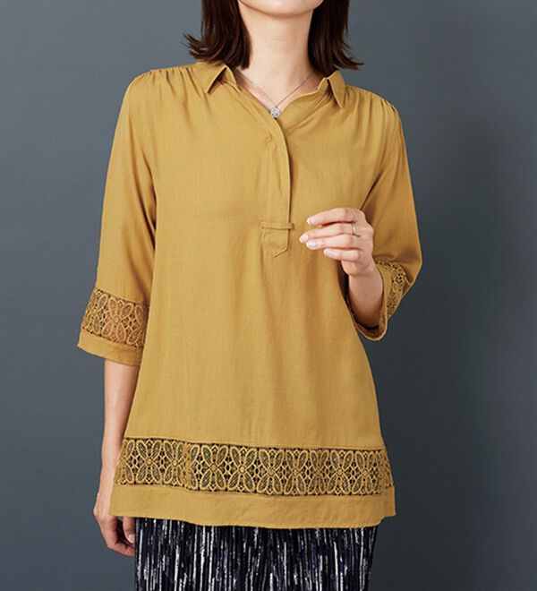 BELLUNA（ベルーナ）の「袖＆裾レースデザインシャツチュニック（チュニック）」｜詳細画像