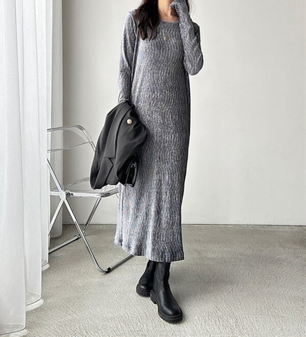 GeeRA（ジーラ）の「ベロアプリーツロングワンピース（その他ワンピース）」｜詳細画像