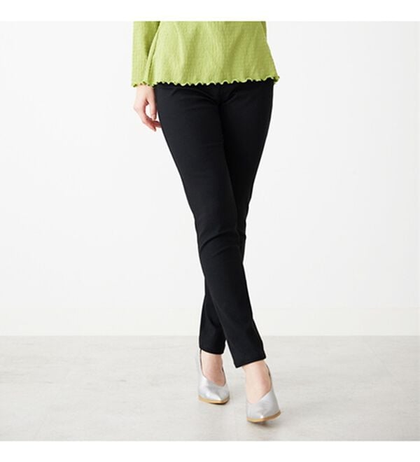 BELLUNA（ベルーナ）の「静電防止！蓄熱綿サテンストレッチカラーパンツスリム（フルレングスパンツ）」｜詳細画像