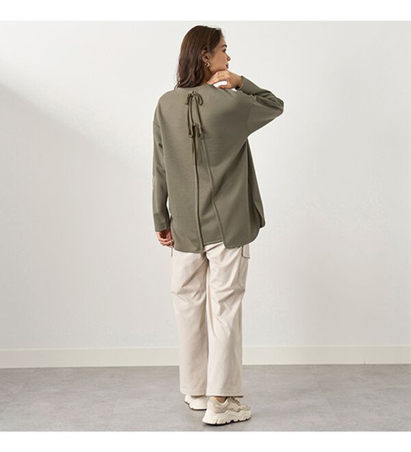 BELLUNA（ベルーナ）の「＜ＥＬＬＥ　Ａｃｔｉｖｅ＞バックリボンロゴチュニック（チュニック）」｜詳細画像