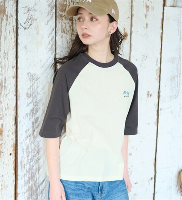 BELLUNA（ベルーナ）の「＜Ｄｉｓｎｅｙ＞【ミッキー】バックプリント７分丈ラグランＴシャツ（カットソー）」｜詳細画像