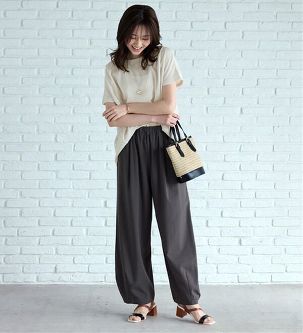 BELLUNA（ベルーナ）の「楊柳素材ドルマンプルオーバー（カットソー）」｜詳細画像