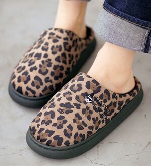 ルフラン（ルフラン）の「＜ハッピーフェイス＞キルティングサボシューズ（スリッポン）」｜ヒョウ柄