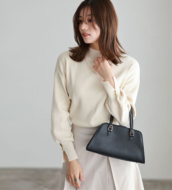 Pierrot（ピエロ）の「ゴールドボタンボリュームスリーブニット（ニット・セーター）」｜詳細画像