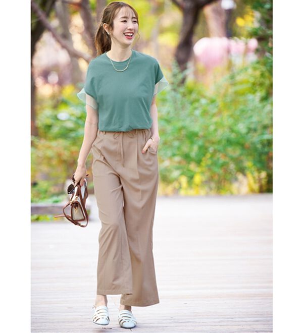 alotta（アロッタ）の「１枚でこなれ感！袖チュールデザイン綿混Ｔシャツ（Tシャツ）」｜詳細画像