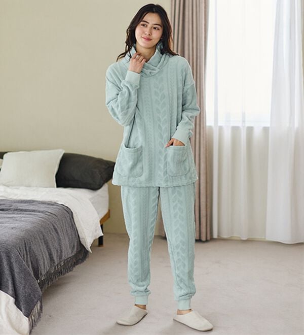 LAVIENNE（ラヴィエンヌ）の「寒がりさんのためのふわっもこケーブルフリースパジャマ（パジャマ・ルームウェア）」｜詳細画像