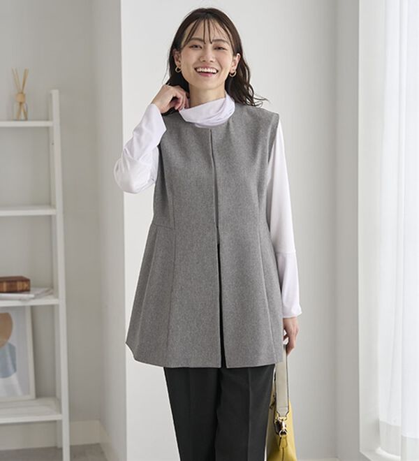 BELLUNA（ベルーナ）の「チュールデザイン首元ゆったりインナー（カットソー）」｜詳細画像