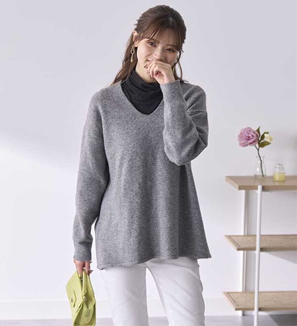 BELLUNA（ベルーナ）の「インナーに合わせるウール入りニットプルオーバー（ニット・セーター）」｜詳細画像