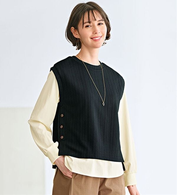 BELLUNA（ベルーナ）の「ジャカード素材裾ボタンデザインアンサンブル（カットソー）」｜黒