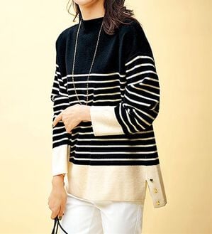 BELLUNA（ベルーナ）の「金ボタン使い配色ニットプルオーバー（ニット・セーター）」｜黒系ボーダー