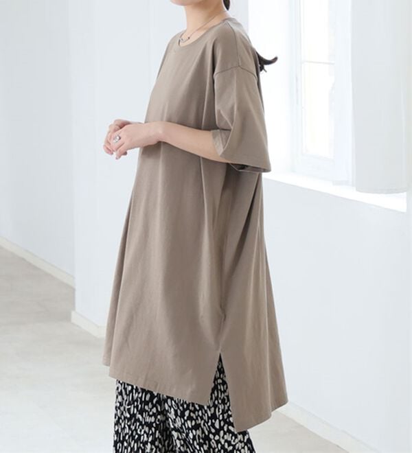 A HAPPY MARILYN（アハッピーマリリン）の「【Ｌ～１０Ｌ】選べる２丈！綿１００％ストンと楽ちん！着心地さらりゆるＴワンピース＆チュニック（チュニック）」｜モカムース