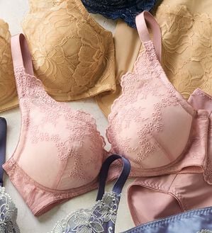 LAVIENNE（ラヴィエンヌ）の「【選べる！】プチプラノンワイヤーブラ＆ショーツ（別売）（ブラジャー）」｜ピンク