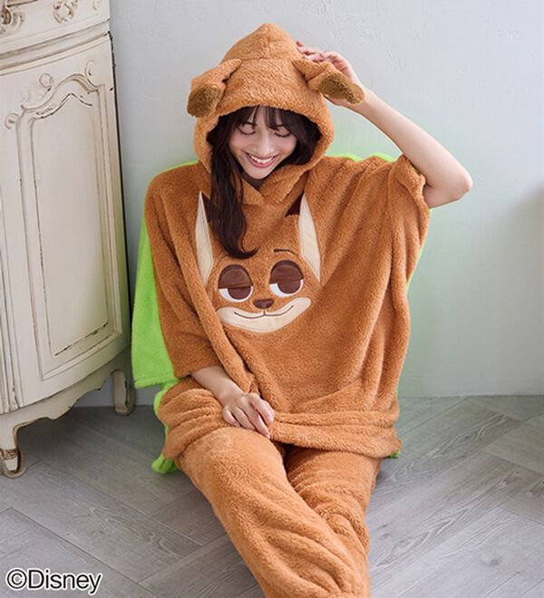 BELLUNA（ベルーナ）の「＜Ｄｉｓｎｅｙ＞【ズートピア（ニック）】両面ボアポンチョ（パジャマ・ルームウェア）」｜詳細画像