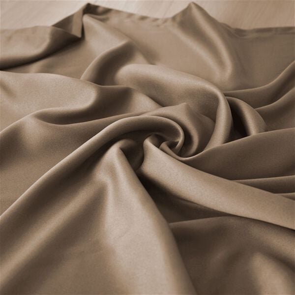 iellio（イエリオ）の「お買得カーテンセット＜３級遮光・４枚組・洗える・無地・既製サイズ＞（ドレープカーテン）」｜詳細画像