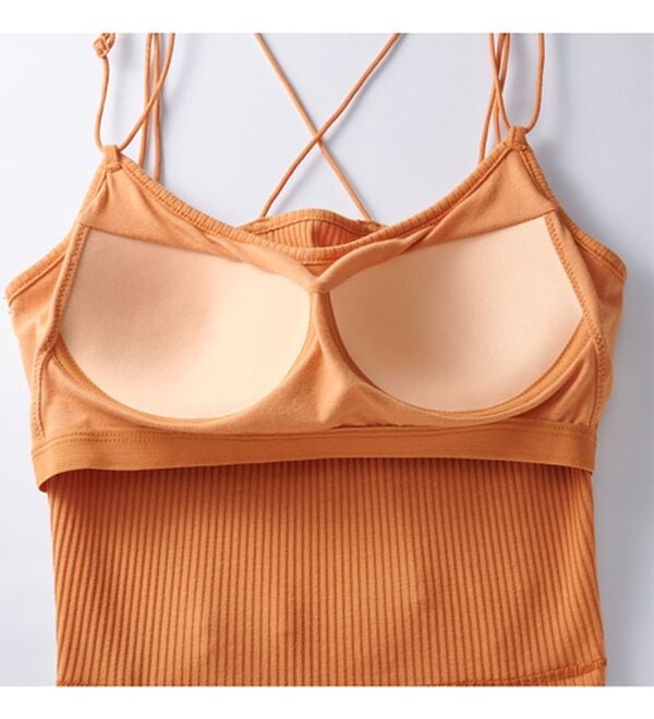 YU'NOW（ユナウ）の「カップ付クロップドバッククロスキャミソール（ブラトップ・カップ付きインナー）」｜詳細画像