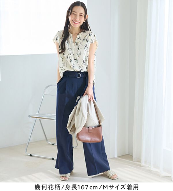 Viola e Viola（ヴィオラ エ ヴィオラ）の「さらさらＥＡＳＹスキッパーフレンチスリーブブラウス（ブラウス）」｜詳細画像