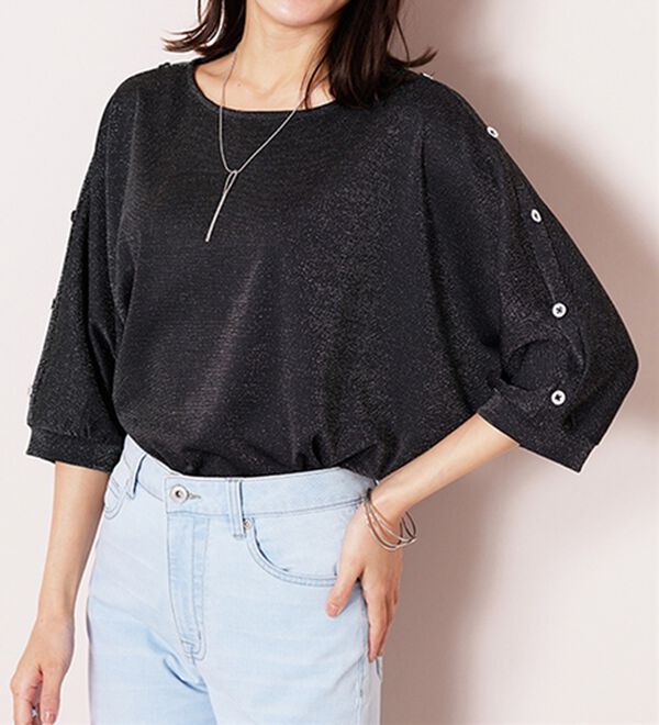 BELLUNA（ベルーナ）の「ラメ調肩ボタンデザインプルオーバー（カットソー）」｜詳細画像