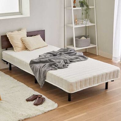 iellio（イエリオ）の「脚付マットレスベッド＜ヘッドボード付＞（ベッド）」