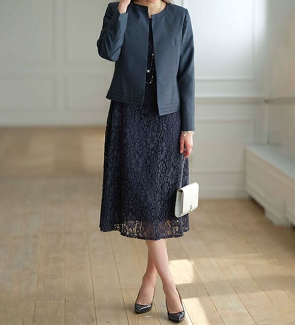 BELLUNA（ベルーナ）の「シャンタン素材ノーカラージャケットレースワンピースアンサンブル（ワンピースセットスーツ）」｜詳細画像