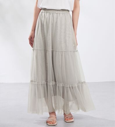 Viola e Viola（ヴィオラ エ ヴィオラ）の「裾切替チュールスカート（ロングスカート）」