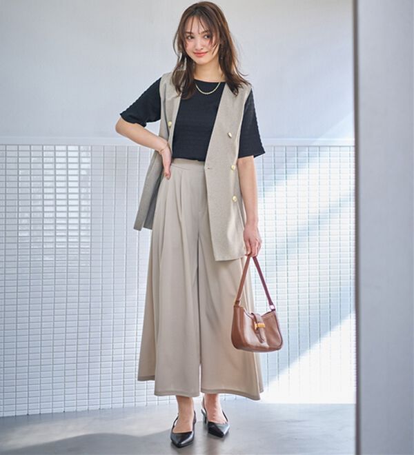 alotta（アロッタ）の「【選べる２丈】上品ドレープパンツ（ワイドパンツ・ガウチョ）」｜グレージュ／レギュラー丈