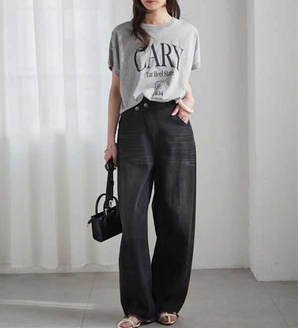 RANAN（ラナン）の「【汗シミ防止】カレッジロゴプリントＴ（Tシャツ）」｜詳細画像