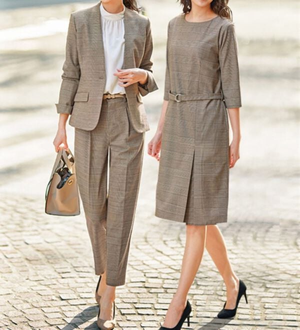 GeeRA（ジーラ）の「洗える！ストレッチカセットスーツ（その他ワンピース）」｜詳細画像