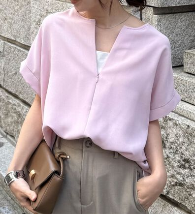 RANAN（ラナン）の「【汗シミ防止】ひんやり&防シワ前後2WAYハーフジップブラウス（ブラウス）」