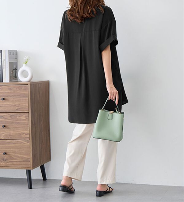 alotta（アロッタ）の「スキッパーとろみブラウスチュニック（ブラウス）」｜詳細画像