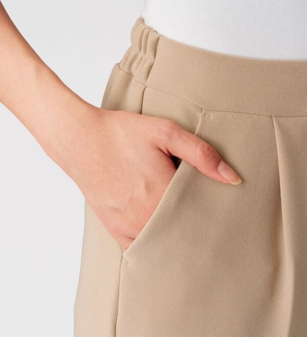 BELLUNA（ベルーナ）の「裏起毛ジョーゼット素材テーパードパンツ（テーパードパンツ）」｜詳細画像