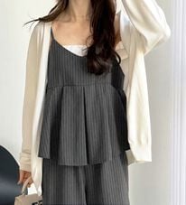 GeeRA（ジーラ）の「セットアップ風プリーツビスチェキャミサロペ（オールインワン）」