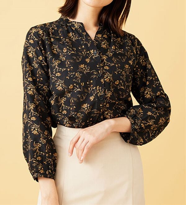 BELLUNA（ベルーナ）の「ふんわり柔らかギャザー使いブラウス（ブラウス）」｜詳細画像