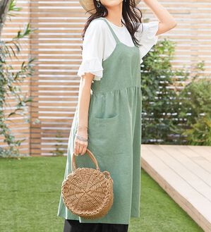 LAVIENNE（ラヴィエンヌ）の「ゆったりおしゃれなエプロンワンピース（エプロン）」｜詳細画像