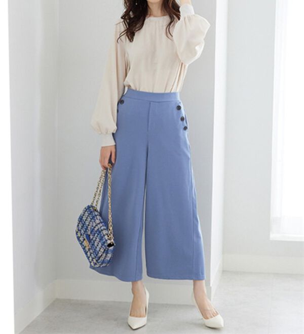 BELLUNA（ベルーナ）の「ジョーゼット素材釦使いワイドパンツ（その他パンツ）」｜詳細画像