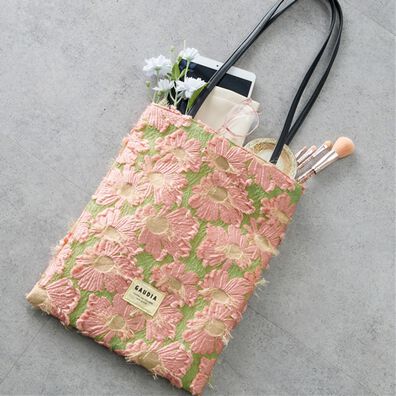 iellio（イエリオ）の「テクスチュールトート＜トートバッグ・バッグ・Ａ４サイズ対応＞（トートバッグ）」