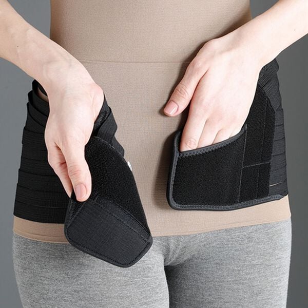 LAVIENNE（ラヴィエンヌ）の「＜ライザップ＞腰サポーター（サポーター・肩腰膝ケア）」｜詳細画像