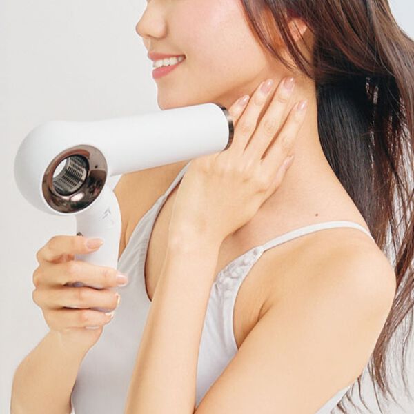 「シャイニーブロードライヤー（その他美容・健康機器）」｜詳細画像